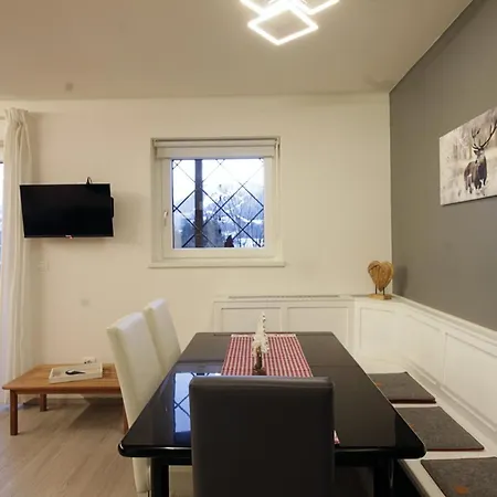 Apartment Casa 4 Pioppi - Agenzia Dolomiti Affitti *